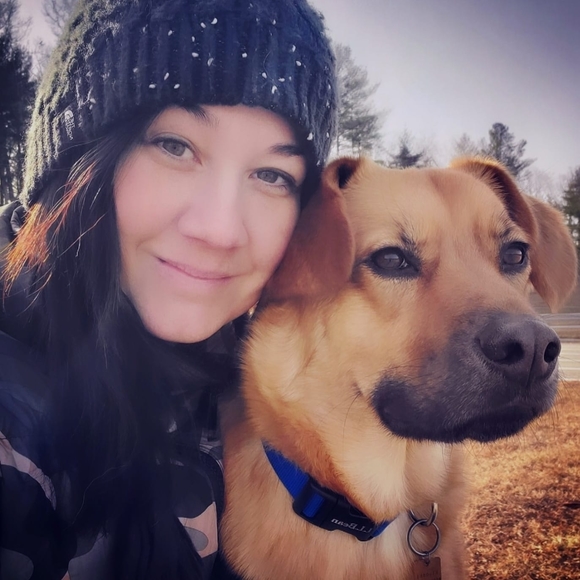 Meet your Posher, Laurie - Picture 1 of 1